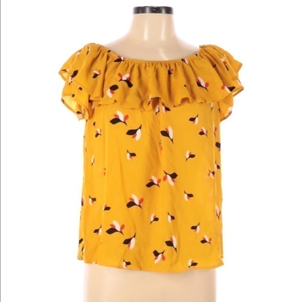 𝅺OFF the shoulder birds of paradise top